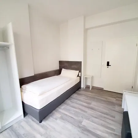 Zimmervermietung Sanderstrasse * Вюрцбург