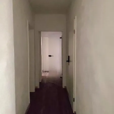 Zimmervermietung Sanderstrasse Апартаменти *